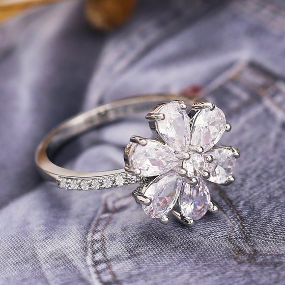 Jewelry - 🎁925 Silver Plated White CZ Pear-shaped Flower Ring, GPMB1446-8